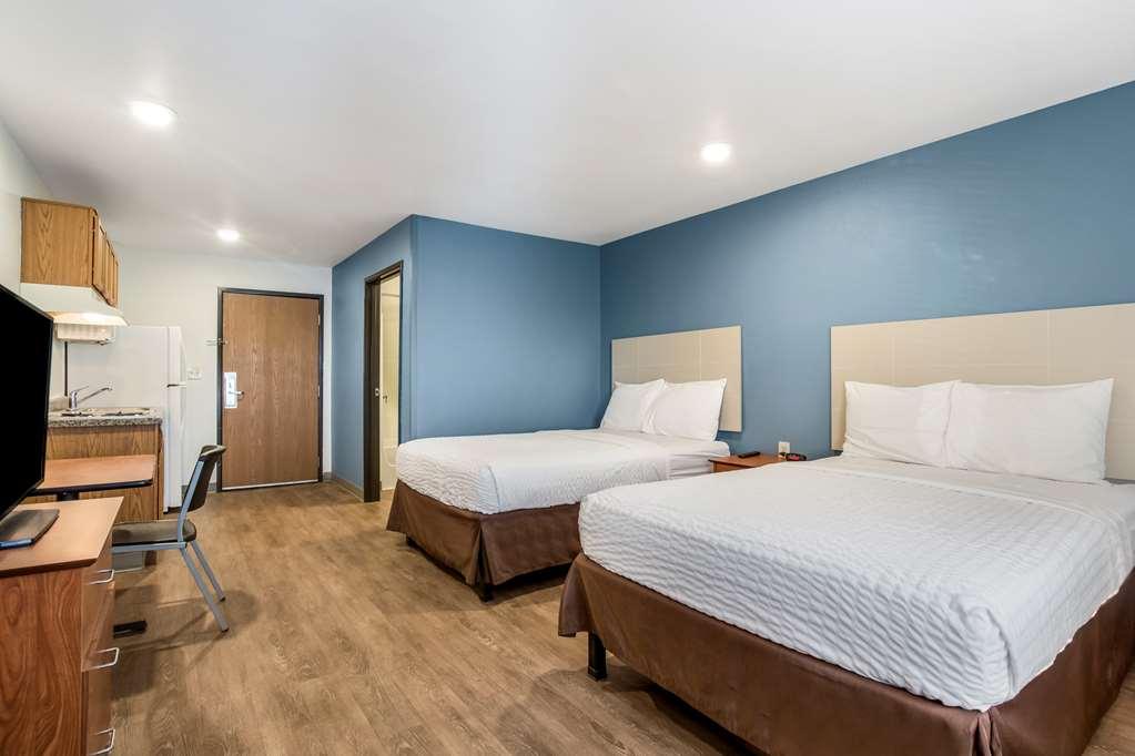 Extended America Select - Indianapolis - Lawrence Hotel