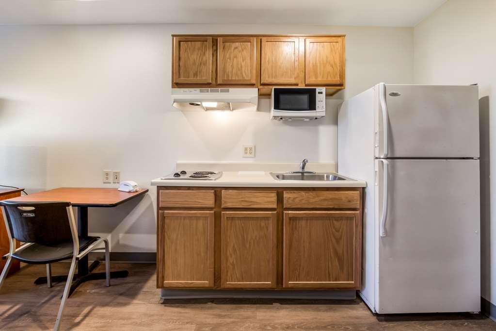 Extended America Select - Indianapolis - Lawrence Hotel Fishers
